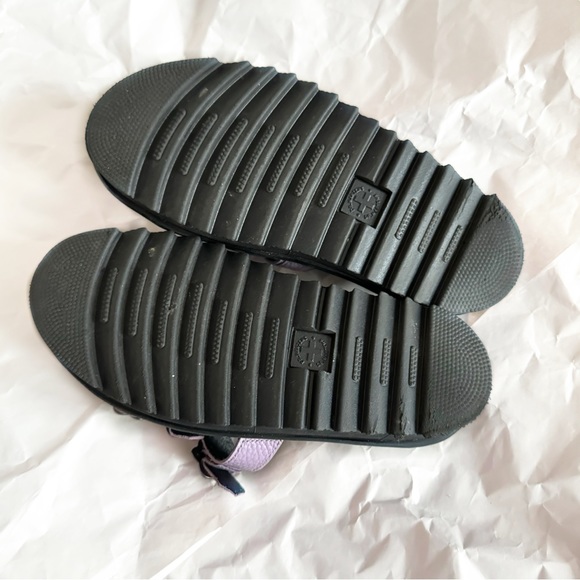 Blaire Flower Buckle Slide Sandals - Picture 4 of 7